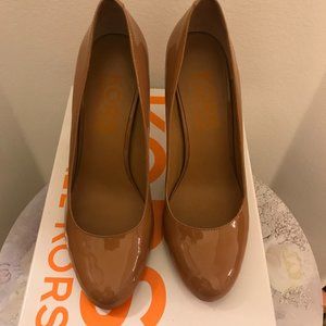 Michael Kors Patent Pump